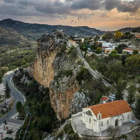 別荘 Mythos House Episkopi (Paphos)